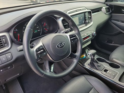 Used 2019 Kia Sorento EX w/ EX Touring Package image 25