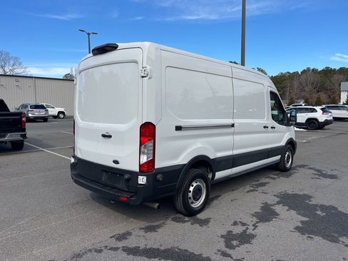 Certified 2020 Ford Transit 250 Medium Roof image 5