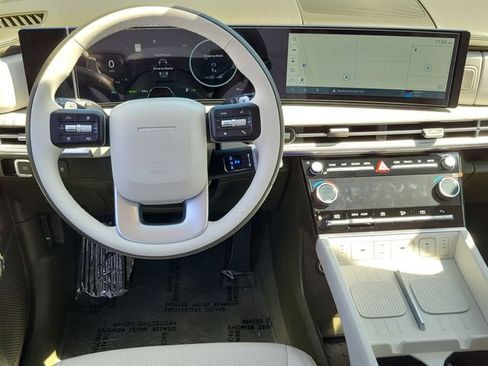 New 2025 Hyundai Santa Fe Calligraphy AWD/4WD image 4