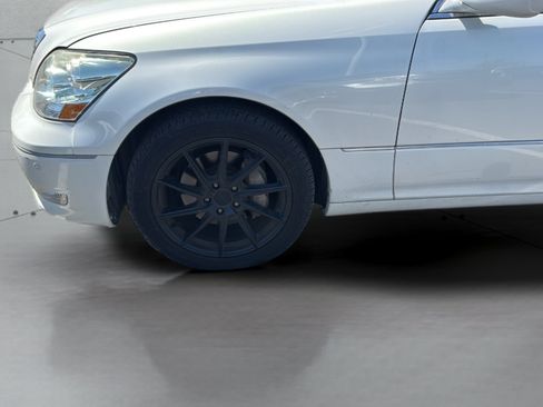 Used 2004 Lexus LS 430 w/ Modern Luxury Pkg RWD image 37
