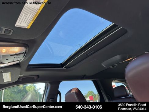 Used 2024 Dodge Durango GT image 11