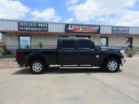 Used 2015 Ford F250 Lariat w/ Chrome Package RWD image 5