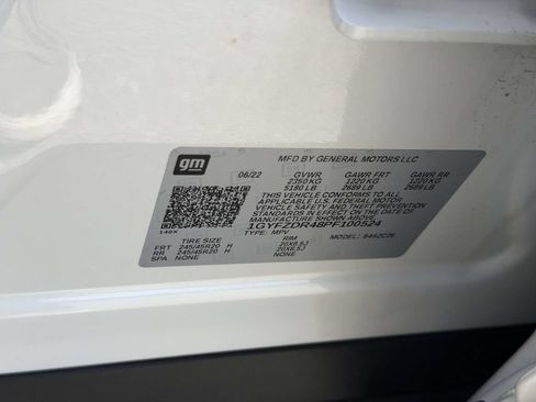 Used 2023 Cadillac XT4 Premium Luxury w/ Technology Package AWD/4WD image 25