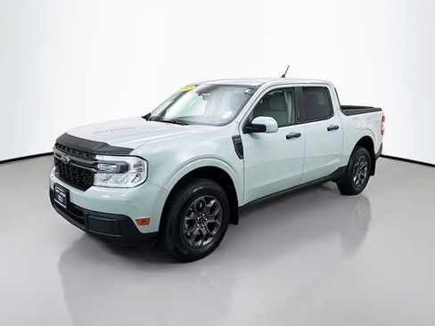 Used 2022 Ford Maverick XLT w/ XLT Luxury Package image 3