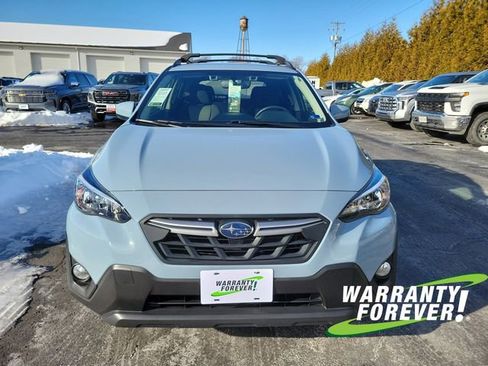Used 2022 Subaru Crosstrek 2.0i Premium image 2