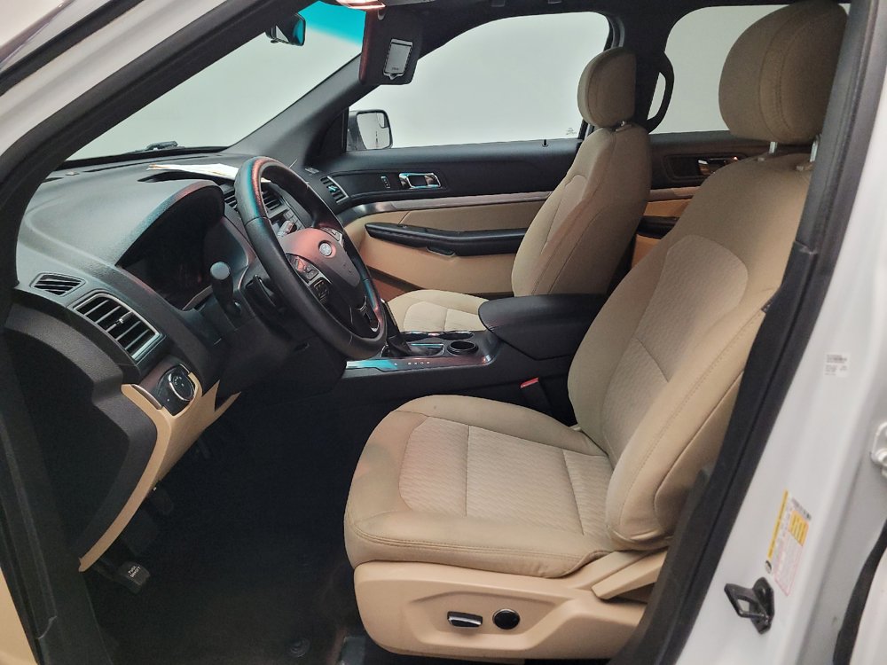 Used 2016 Ford Explorer FWD image 17