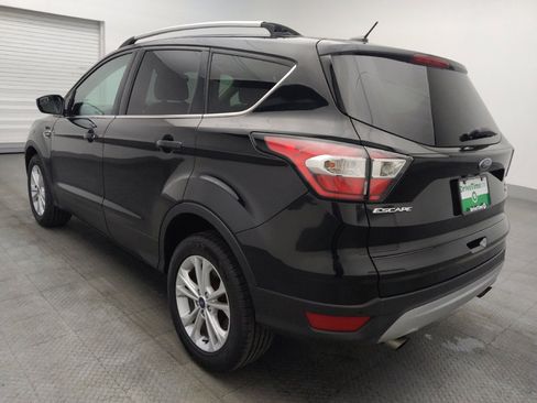 Used 2017 Ford Escape SE image 5