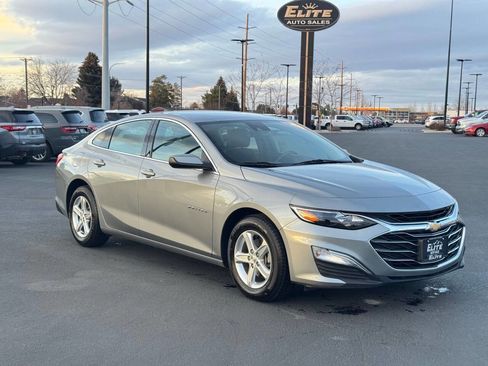 Used 2024 Chevrolet Malibu LS image 3