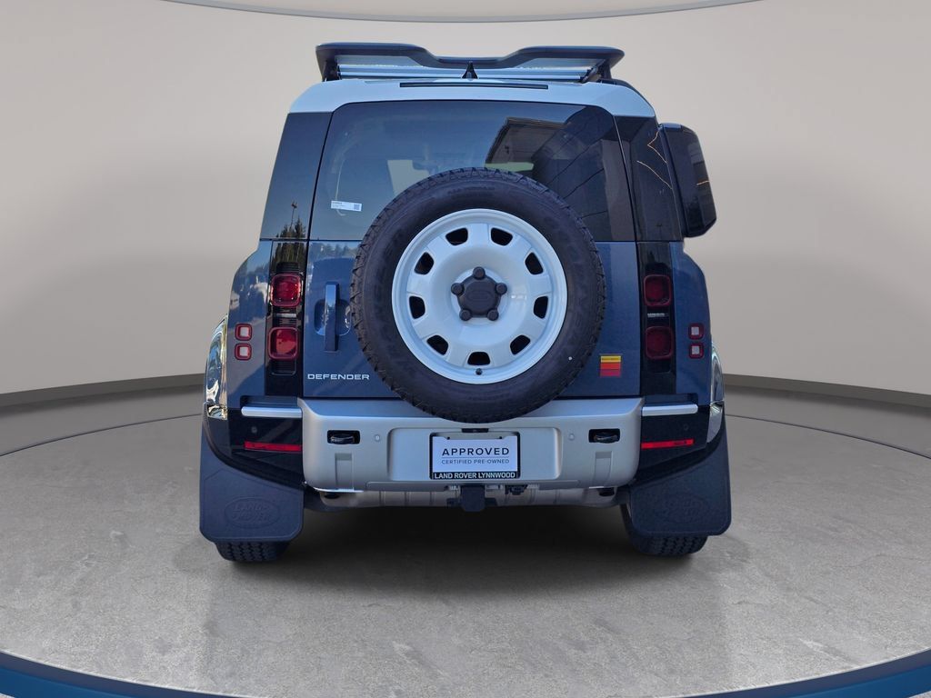 Used 2025 Land Rover Defender 110 S AWD/4WD image 6