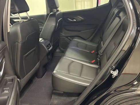 Used 2024 GMC Terrain SLT w/ Elevation Edition image 22