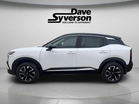 New 2026 Nissan Kicks SV w/ SV Premium Package image 2