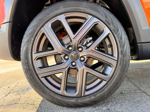 New 2026 Jeep Compass Limited image 32