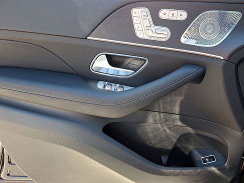 Used 2025 Mercedes-Benz GLE 350 4MATIC image 12