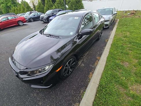 Used 2019 Honda Civic Sport image 2
