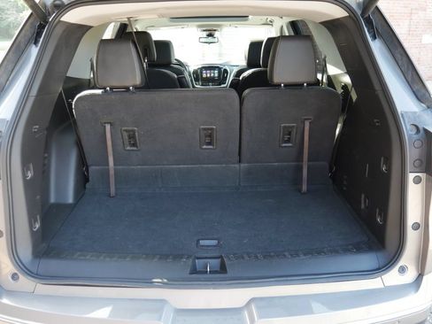 Used 2018 Chevrolet Traverse Premier AWD/4WD image 8