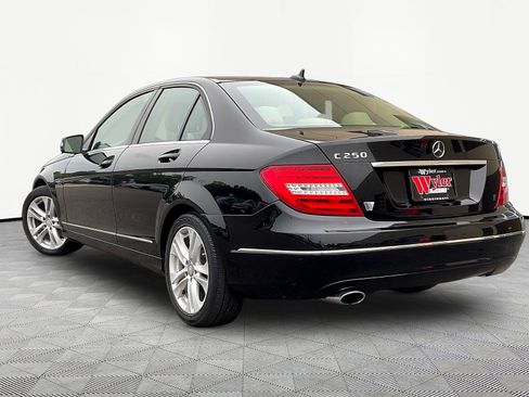 Used 2013 Mercedes-Benz C 250 Sedan image 4