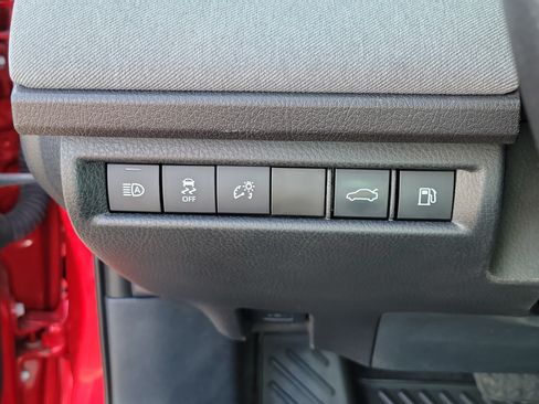 Used 2025 Toyota Camry LE w/ Convenience Package FWD image 26