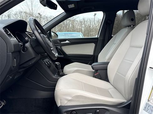 Certified 2021 Volkswagen Tiguan SE R-Line w/ 3rd Row Seat Package image 12