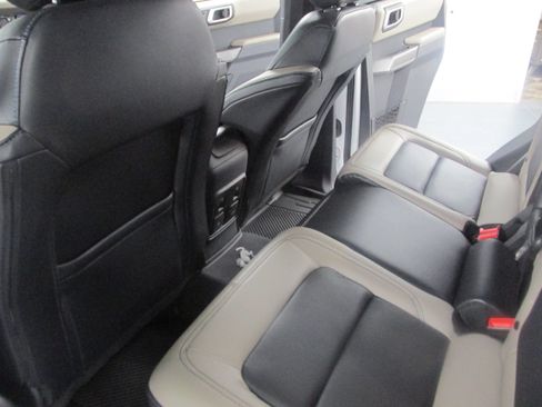 Used 2023 Ford Bronco Wildtrak AWD/4WD image 26