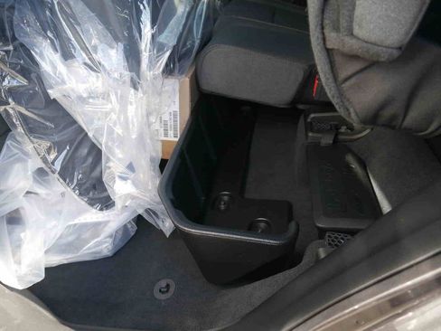 New 2025 Jeep Gladiator Sport image 12