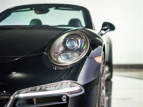 Used 2015 Porsche 911 Carrera GTS RWD image 16