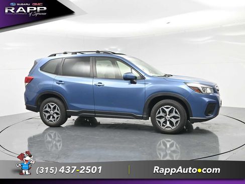 Used 2019 Subaru Forester Premium w/ All-Weather Package AWD/4WD image 3