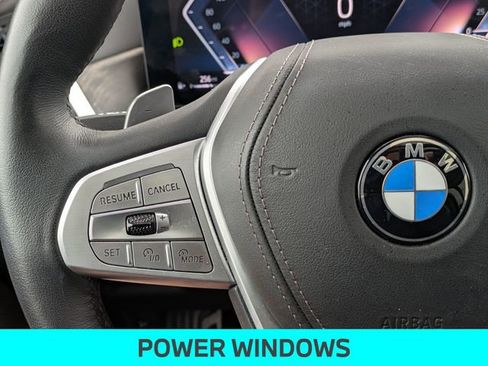 Used 2024 BMW X7 xDrive40i AWD/4WD image 19
