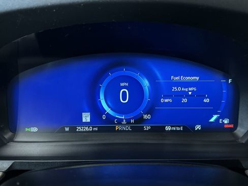 Used 2023 Ford Explorer Platinum w/ Technology Package image 17