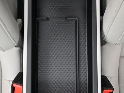 Used 2024 Porsche 911 Carrera image 24