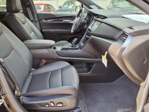 New 2025 Cadillac XT5 Premium Luxury w/ Technology Package image 9