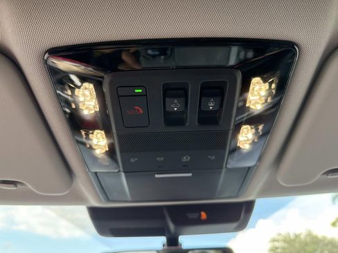 New 2026 Mitsubishi Outlander SE image 40