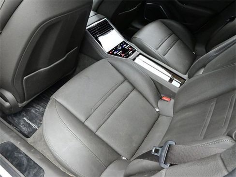 Used 2023 Porsche Panamera 4 image 15