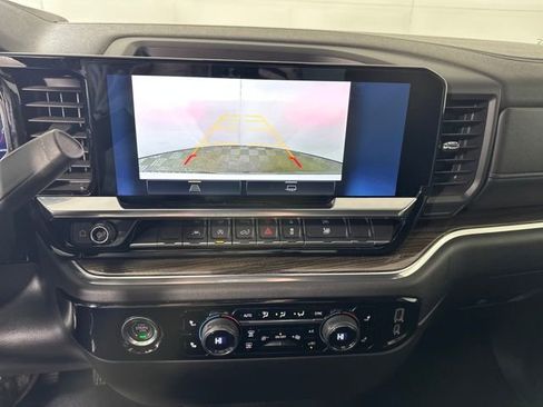 Used 2023 Chevrolet Silverado 1500 LT image 22