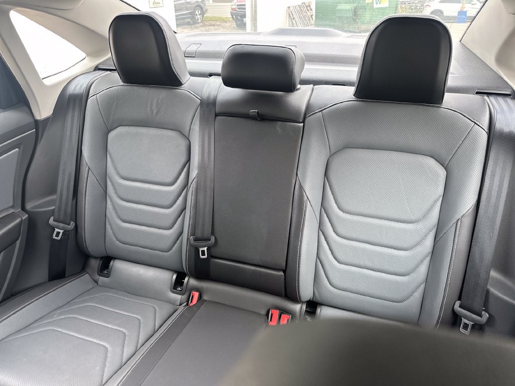 Used 2025 Volkswagen Jetta SEL FWD image 49