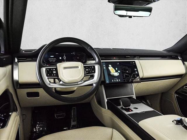 Used 2024 Land Rover Range Rover Long Wheelbase SE AWD/4WD image 19