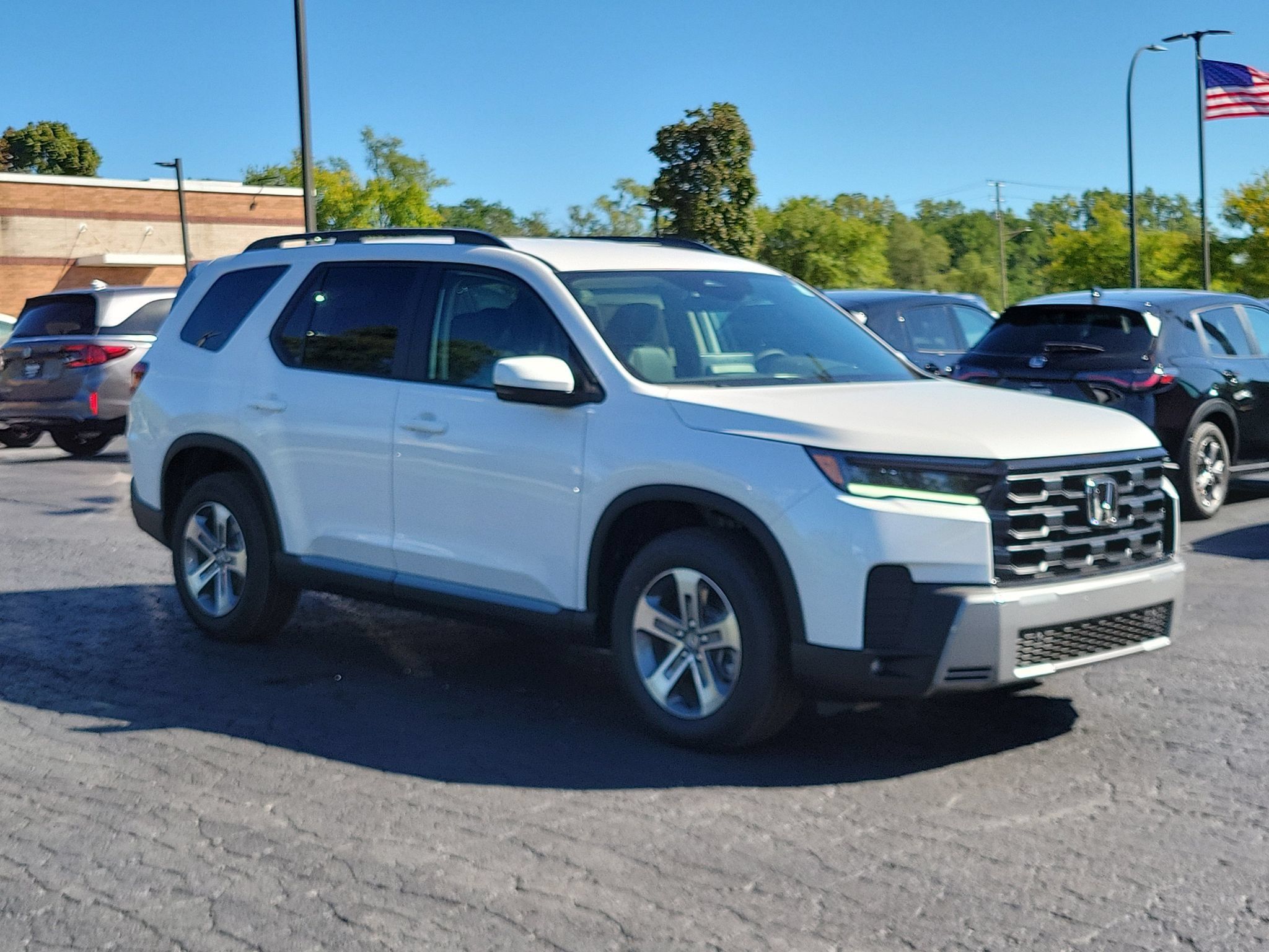 New 2026 Honda Pilot EX-L image 2