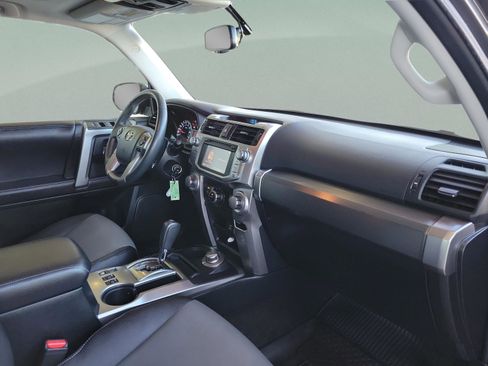 Used 2018 Toyota 4Runner SR5 image 10