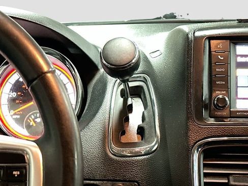 Used 2017 Dodge Grand Caravan SE w/ Power Window Group image 17