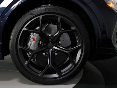 Used 2026 Audi RS Q8 performance AWD/4WD image 28