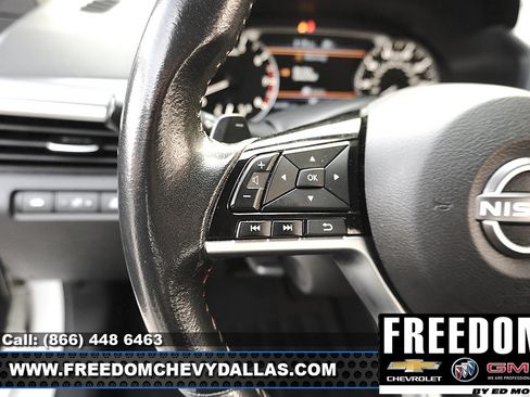 Used 2024 Nissan Altima 2.5 SR FWD image 25