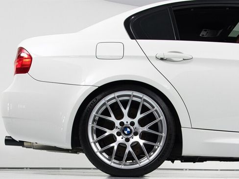 Used 2011 BMW M3 Sedan RWD image 14
