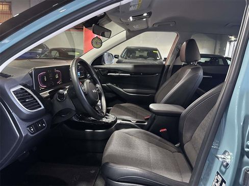 Used 2025 Kia Seltos S image 16