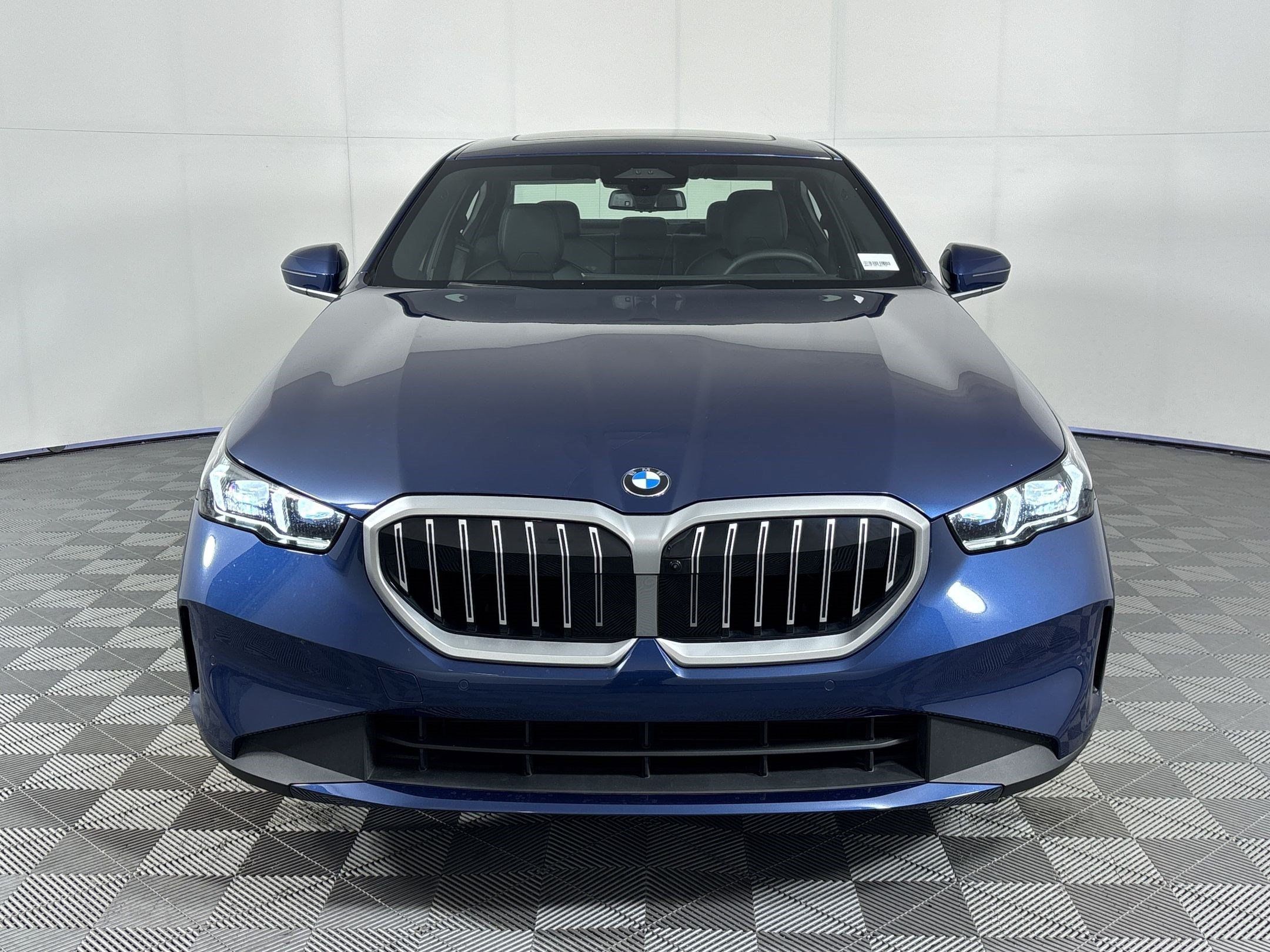 Used 2026 BMW 530i RWD image 6