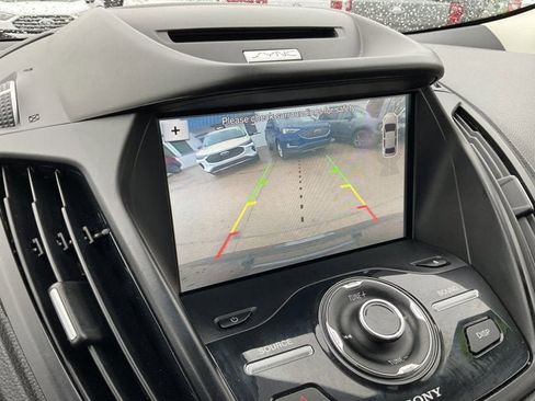 Used 2018 Ford Escape Titanium image 13