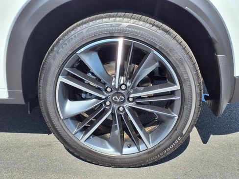 Used 2025 INFINITI QX55 Luxe w/ Cargo Package image 8