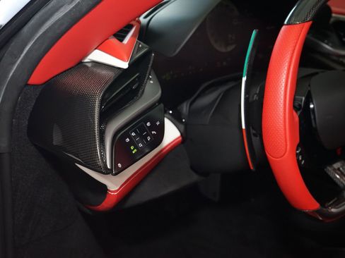 Used 2025 Ferrari SF90 Spider AWD/4WD image 32