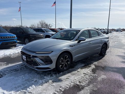 Used 2024 Hyundai Sonata SEL image 7