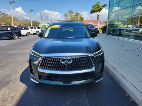 Used 2026 INFINITI QX60 Luxe w/ Cargo Package image 2