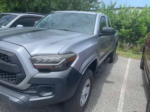 Used 2021 Toyota Tacoma SR RWD image 2
