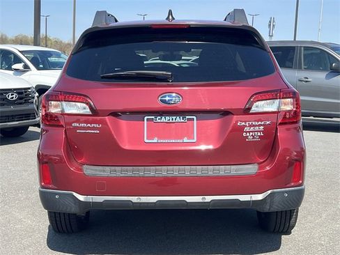 Used 2017 Subaru Outback 2.5i Limited image 39